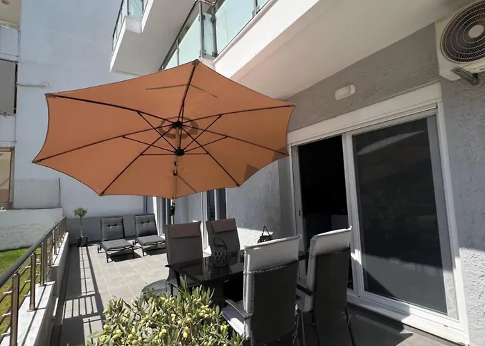 Kyra Maria * Rhodes City